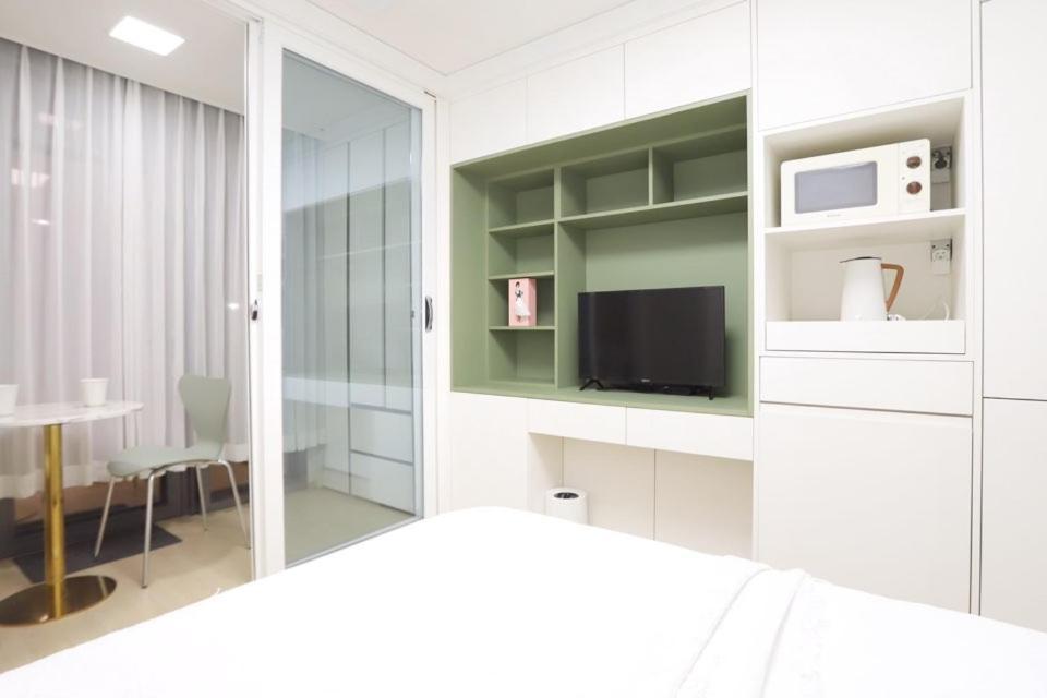 Apartment The Share Myeongdong Seoul Exterior photo